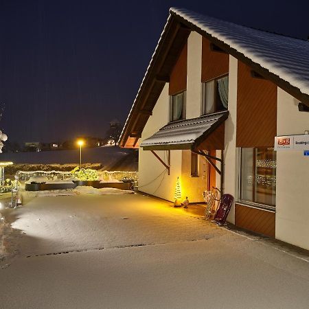 Ruhige Zimmer Im Gruenen Und Studio Im Naherholungsgebiet Sigigen Exterior photo